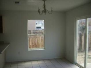 427 Desert Tree Dr SW, Albuquerque, NM 87121