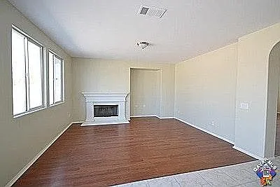44125 Quarter St — Photo 7
