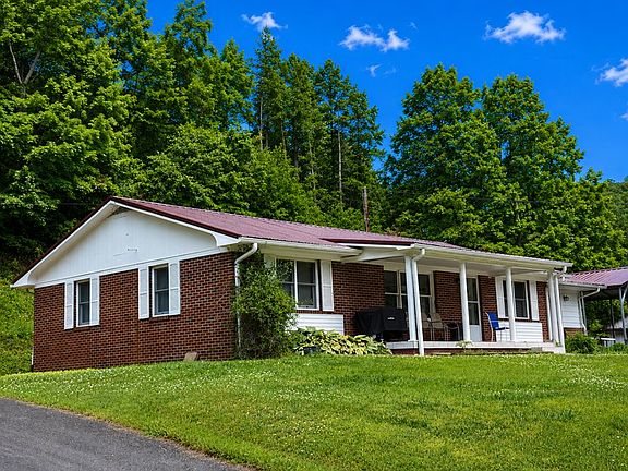 3rd image of 3012 Breeden Branch Rd
