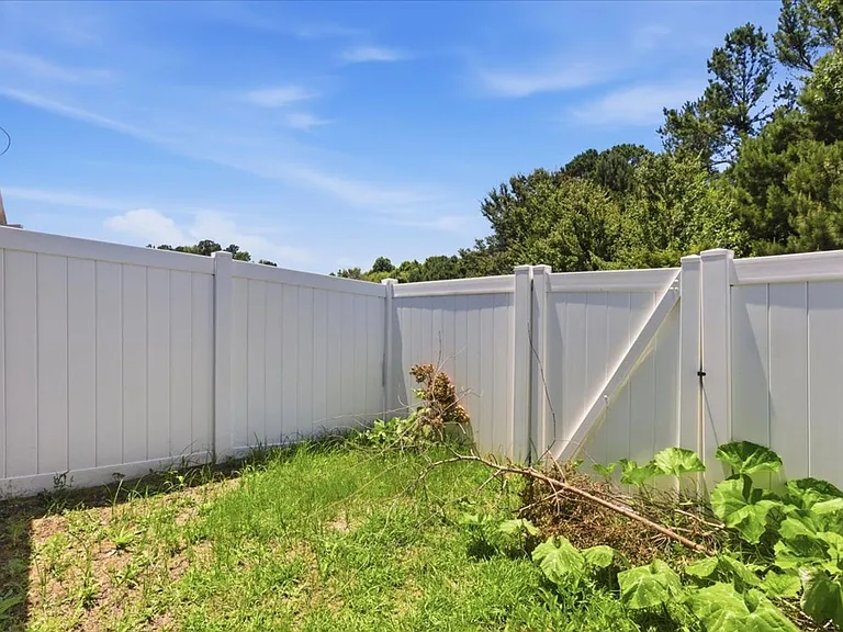 8006 Banister Loop — Photo 23