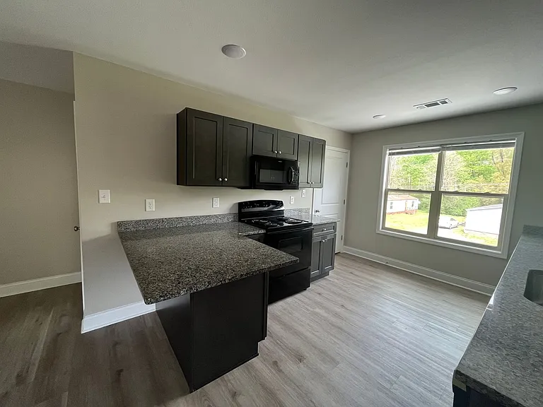 817 Ellis St — Photo 25