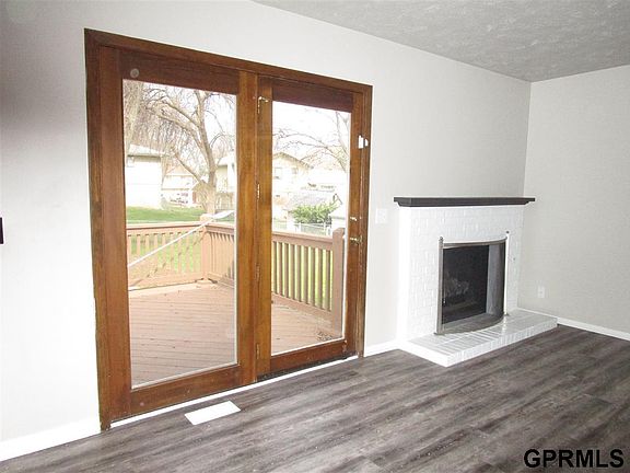 5th image of 5118 S 104th St