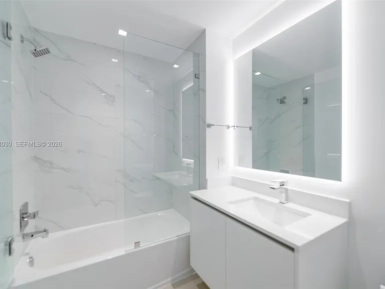 700 NE 24th St #5107 — Photo 48