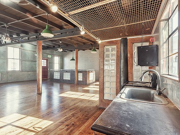 5th image of 31 Water St