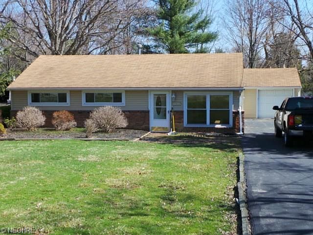 1st image of 9913 Crestwood Dr