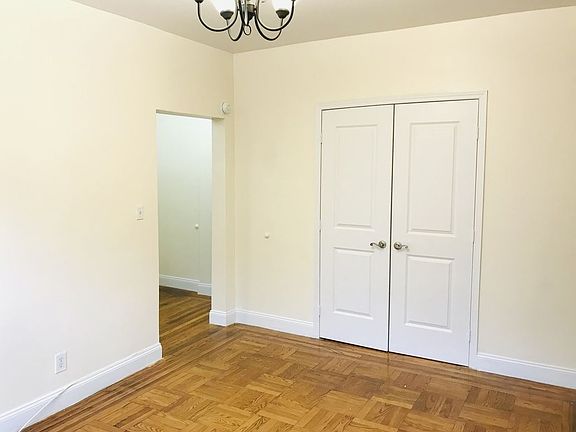 3rd image of 307 Eastern Pkwy APT 3G