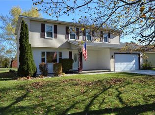 8319 Lorraine Dr, Strongsville, OH 44136