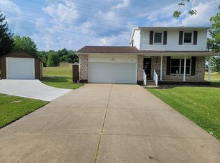3200 Southberry Cir SW, Canton, OH