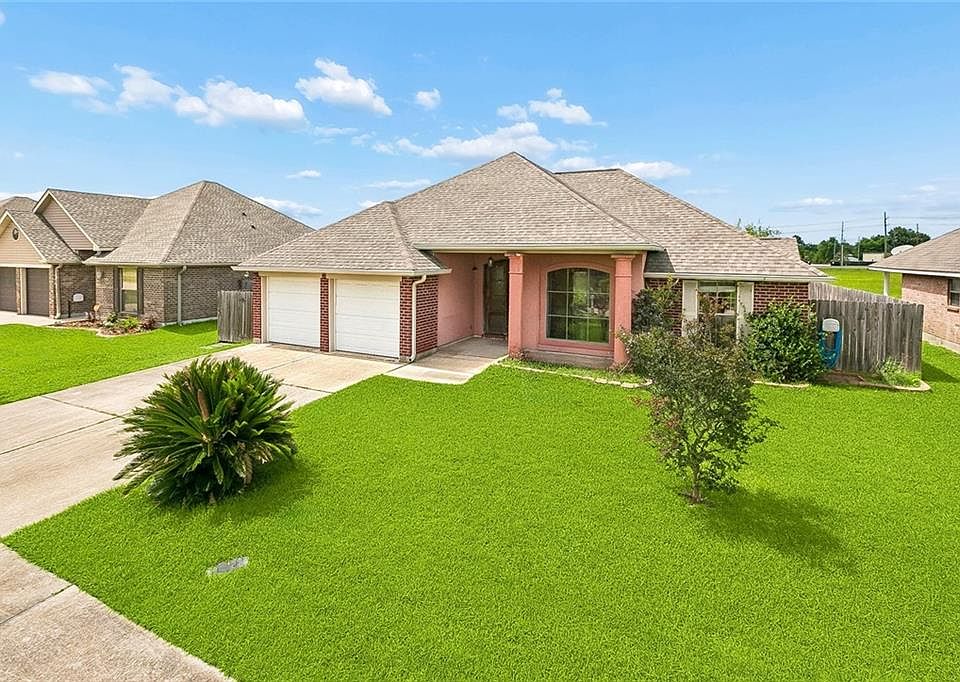 1st image of 134 River Pointe