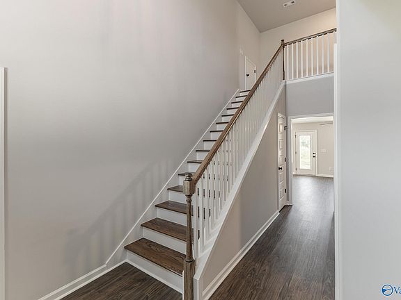 5th image of 212 Roman Randall Rd