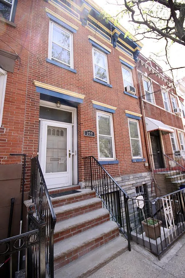 Building Photo - 259 7th St #2