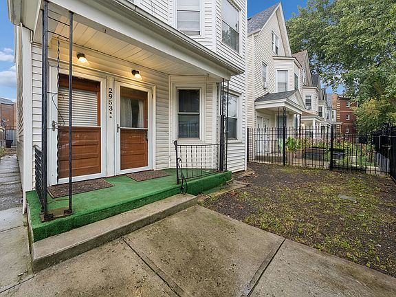 2nd image of 2953 N Hamlin Ave