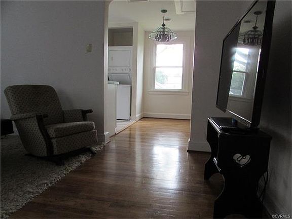 3rd image of 5121 Eanes Ln