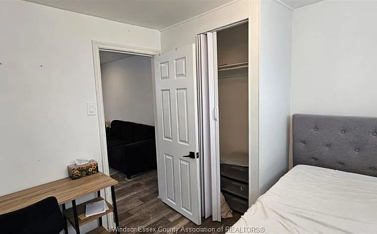1141 Howard Ave #UPPER — Photo 5