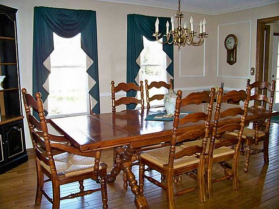4th image of 5468 Pepperwood Cir