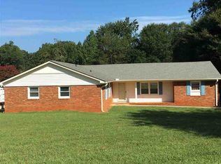 11 Claymont Ave, Boiling Springs, SC 29316