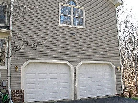 3rd image of 4240 Chelson Ln