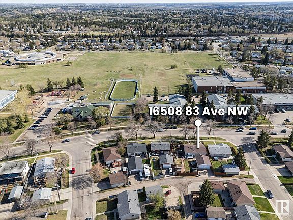 3rd image of 16508 83rd Ave NW
