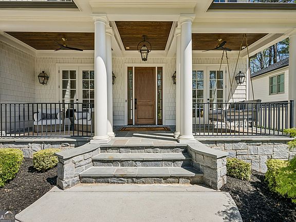 2nd image of 2671 Winding Ln