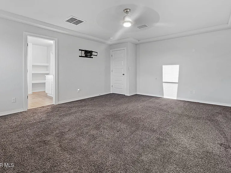 917 Airship Pl — Photo 24