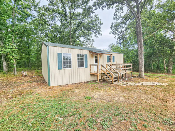 21720 Canyon Drive, Wheatland, MO 65779