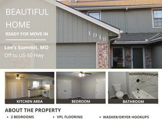 1918 NE Knollbrook St, Lees Summit, MO 64086