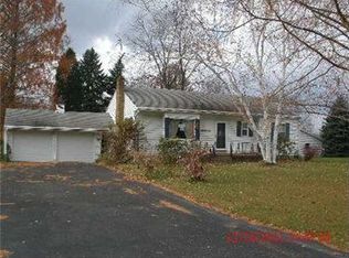 1625 N Keel Ridge Rd, Hermitage, PA 16148