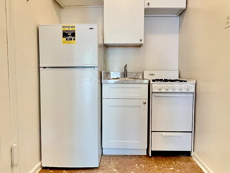 325 W 87th St #3B — Photo 6