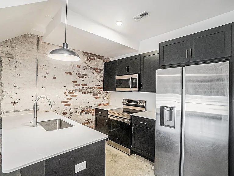 2645 Madison Ave — Photo 7