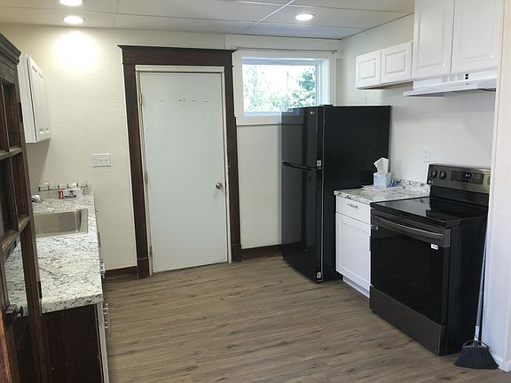 3rd image of 1017 Bingham Ave