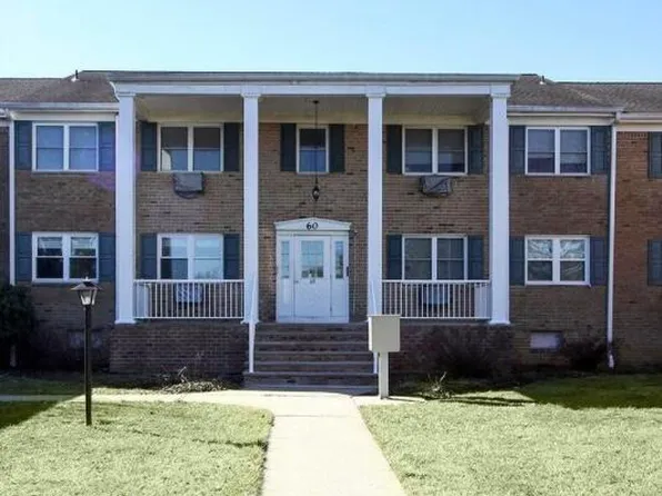 60 Manchester Ct APT E, Freehold, NJ 07728