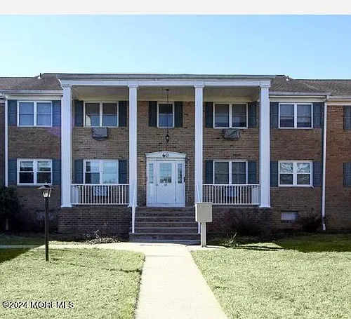 60 Manchester Ct #E Photo 1