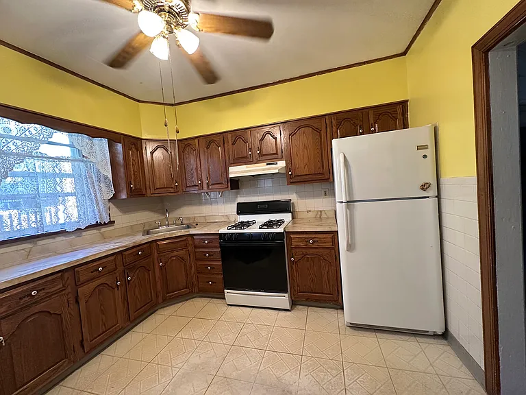 217 Avon Rd — Photo 13