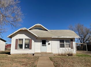 1130 S 12th St, Slaton, TX 79364