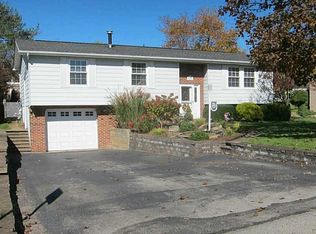 920 Country Ln, Indiana, PA 15701