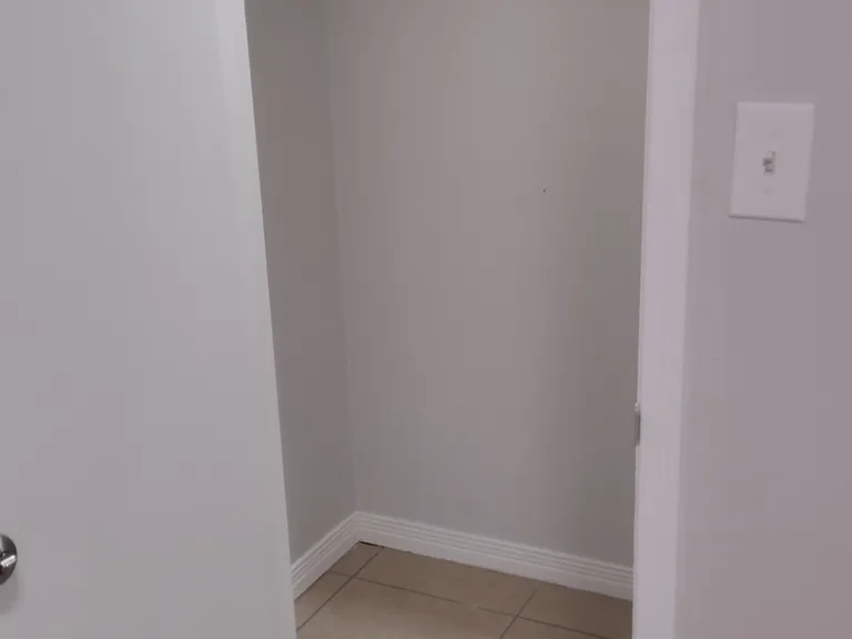 2844 Villa Woods Cir — Photo 18