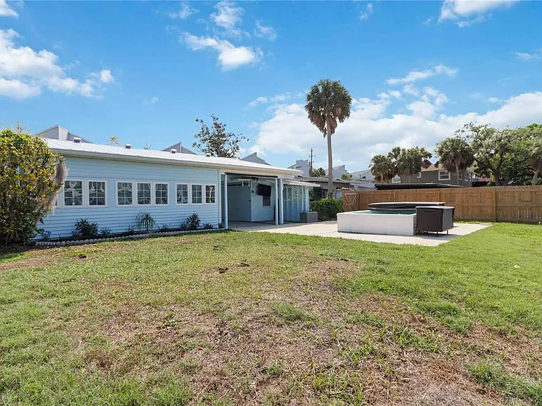 607 Manatee Ave — Photo 30