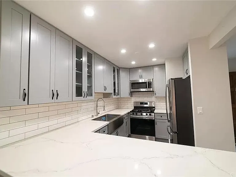 1001 W Macarthur Blvd #72 — Photo 14