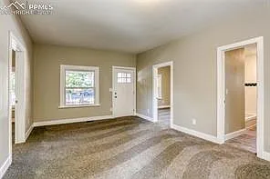 439 N Walnut St — Photo 9