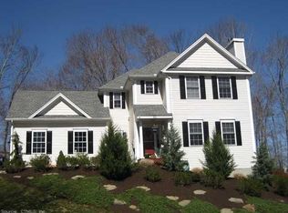 55 Royal Oaks Ave, East Hampton, CT 06424