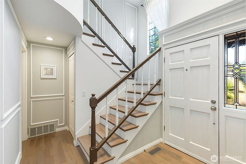 2nd image of 24020 SE 42nd Street