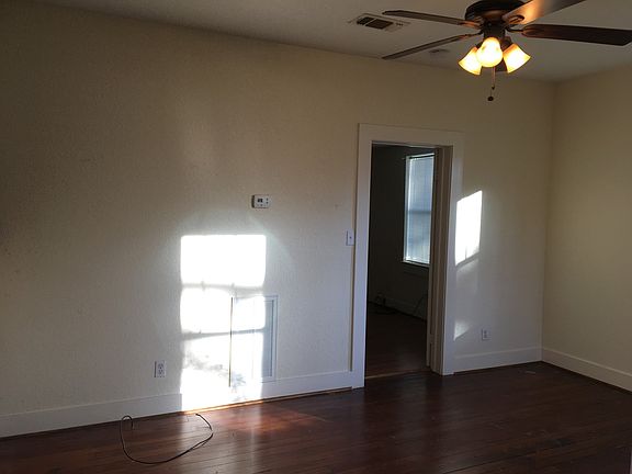 3rd image of 3219 Avenue G
