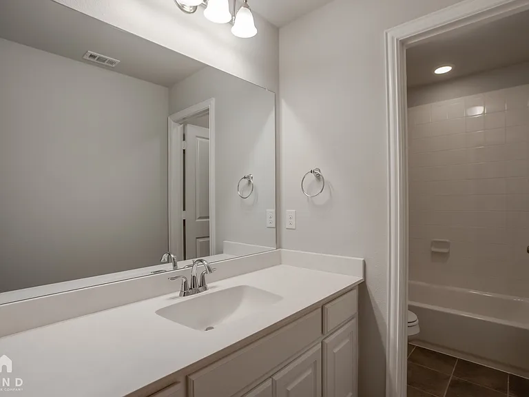 133 Knight Of Realm Blvd — Photo 24