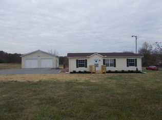 1015 Poplar Ridge Rd, Chapmansboro, TN 37035