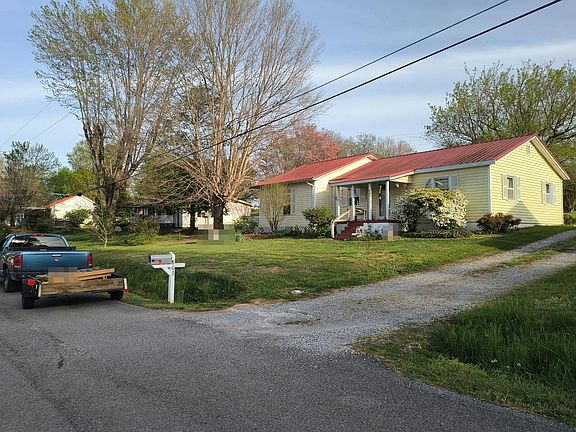2nd image of 803 Childress Ave