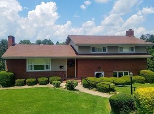 48 Center Dr, Monessen, PA 15062