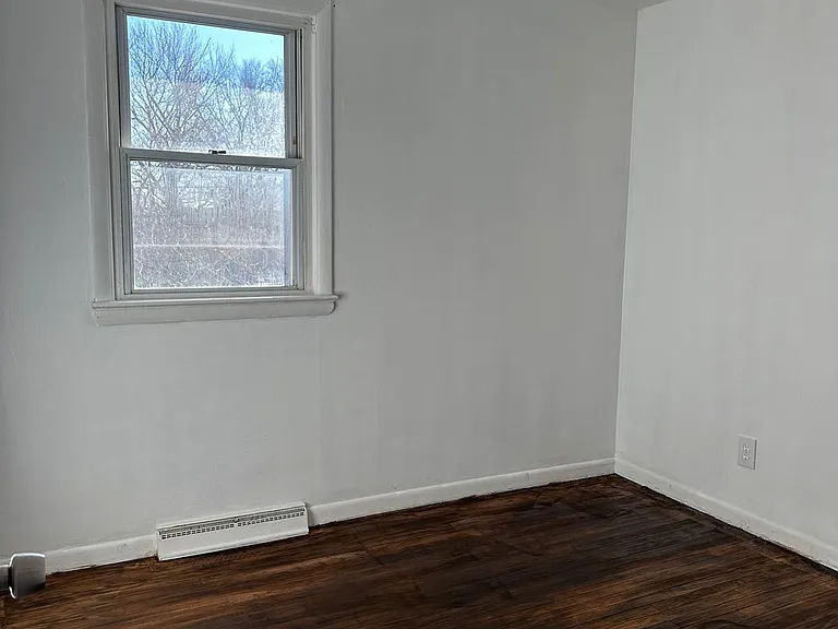 9510 Castle Dr — Photo 5