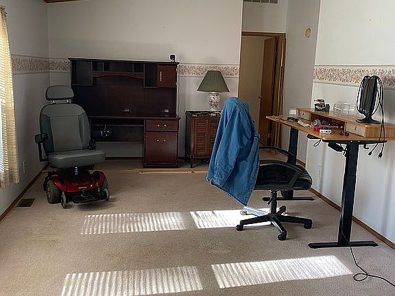 3rd image of 2879 E Algonquin Dr