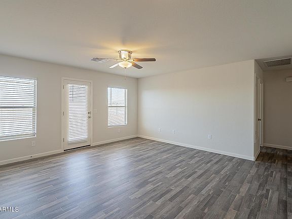 5th image of 1051 W Palo Verde Ave