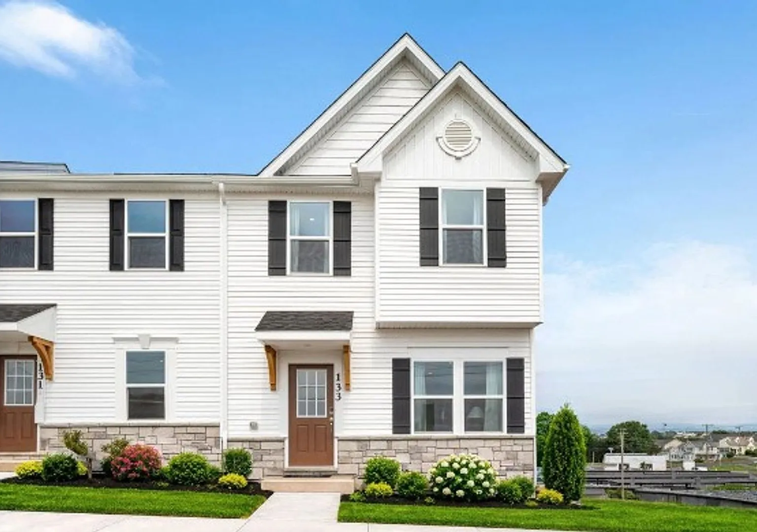 Spacious 4-Bedroom, 3.5 Bath New Construction Townhouse — Photo 1